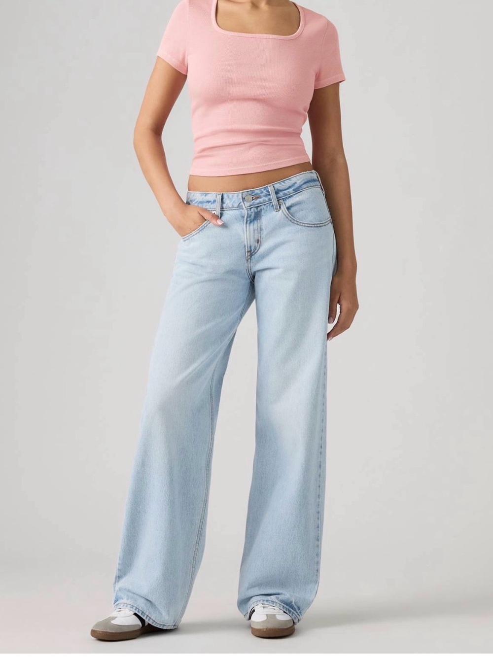 Levi's women’s Light wash low loose Jeans